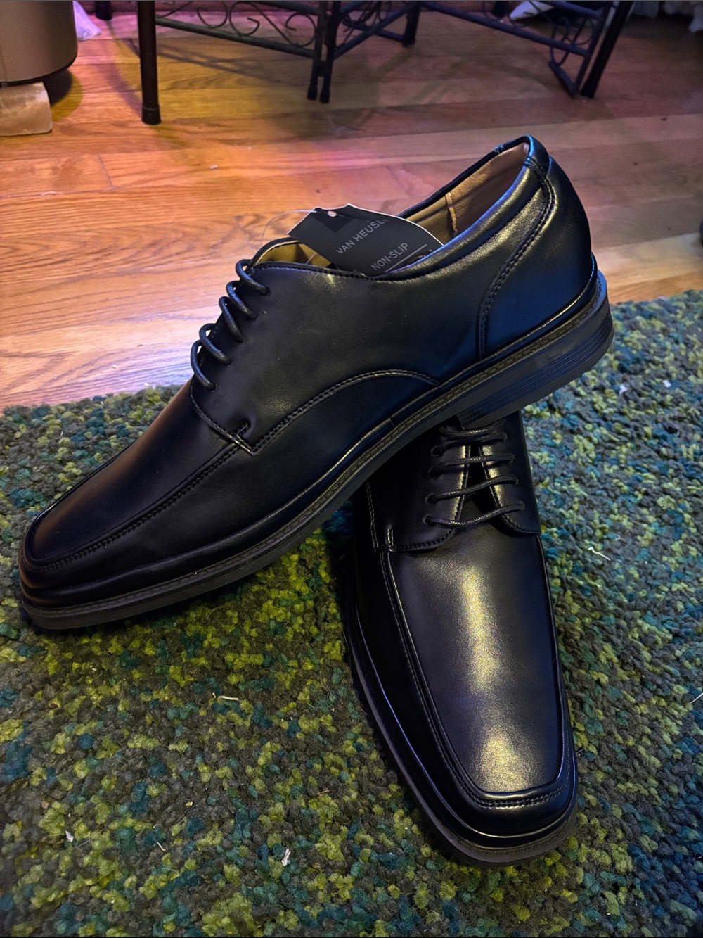 Men's Black Lace-Up Dress Shoes Van Heusen Zeller NonSlip Memory Foam—New w/Tags